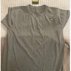 NWT Men's Small Nike Top